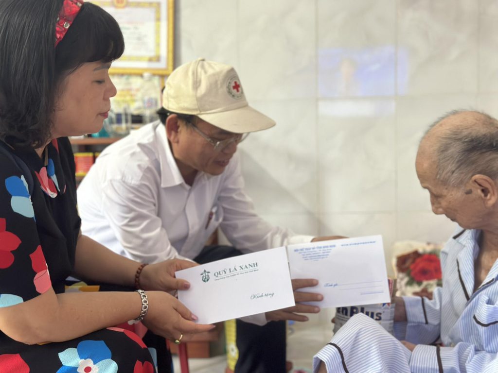 HỘI CHỮ THẬP ĐỎ VIỆT NAM