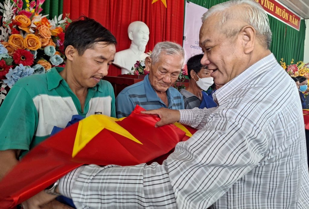 HỘI CHỮ THẬP ĐỎ VIỆT NAM