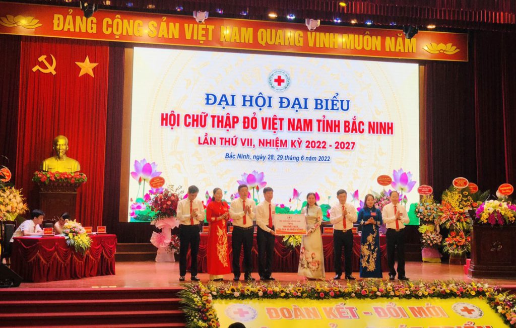 HỘI CHỮ THẬP ĐỎ VIỆT NAM