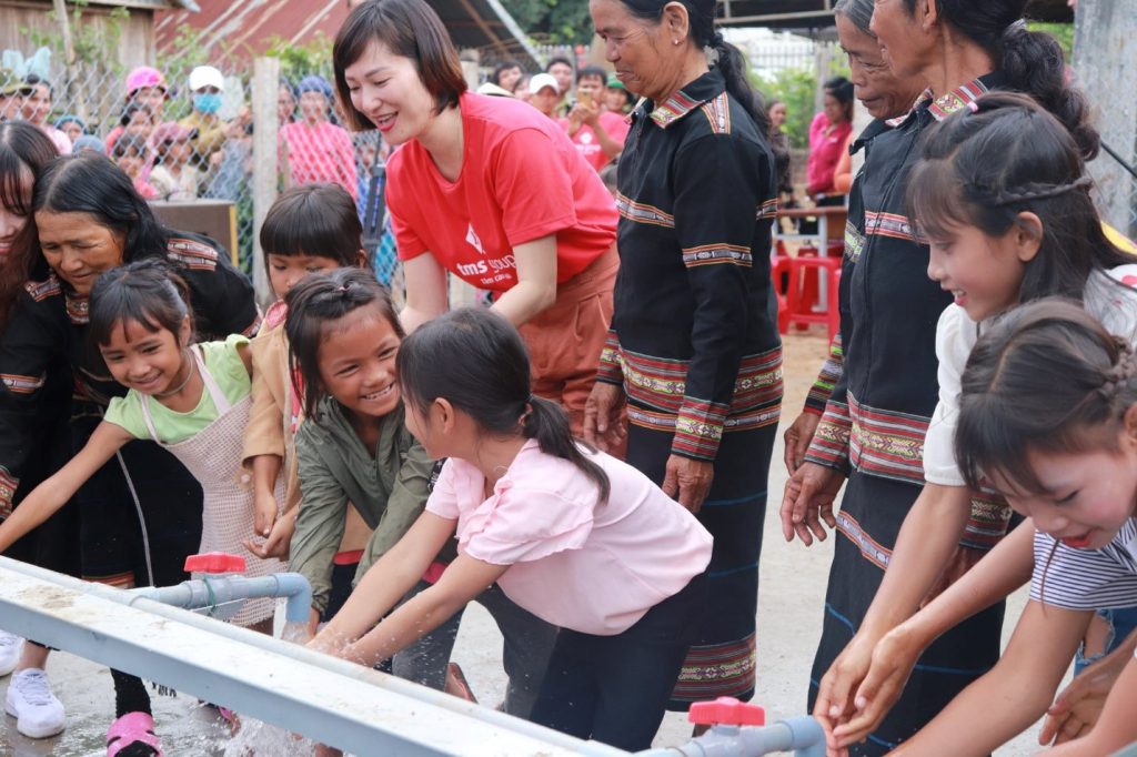 HỘI CHỮ THẬP ĐỎ VIỆT NAM