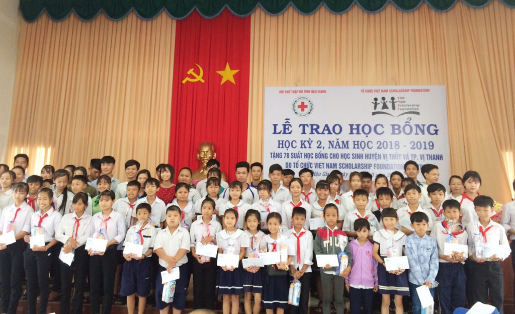 HỘI CHỮ THẬP ĐỎ VIỆT NAM