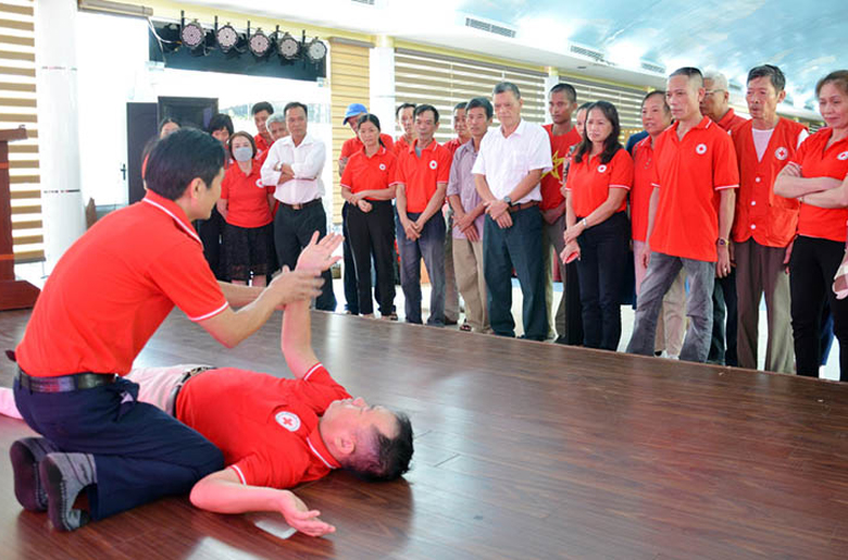 HỘI CHỮ THẬP ĐỎ VIỆT NAM