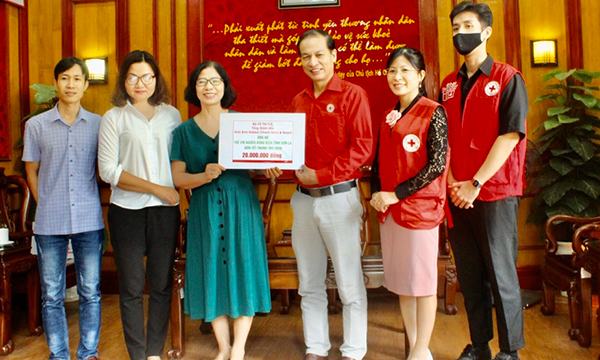HỘI CHỮ THẬP ĐỎ VIỆT NAM