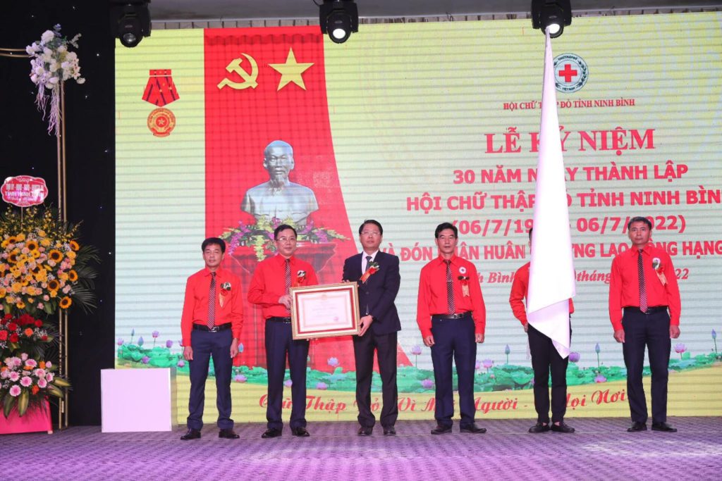HỘI CHỮ THẬP ĐỎ VIỆT NAM