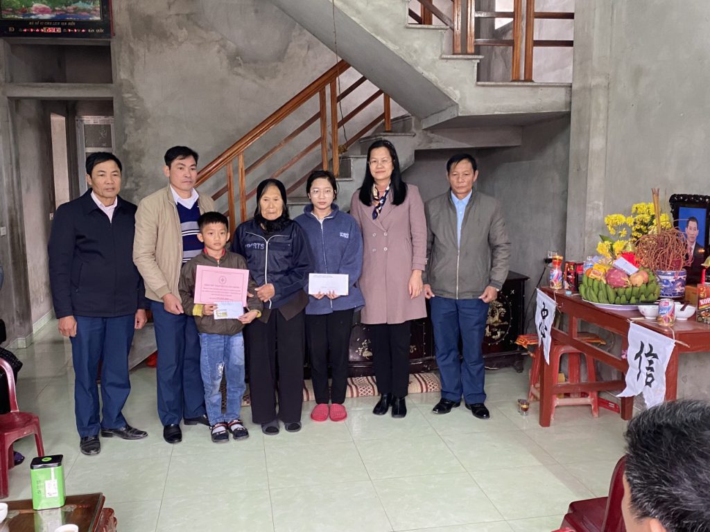 HỘI CHỮ THẬP ĐỎ VIỆT NAM