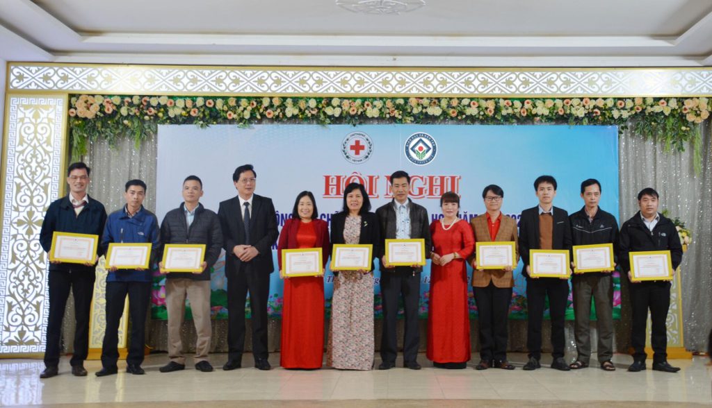 HỘI CHỮ THẬP ĐỎ VIỆT NAM
