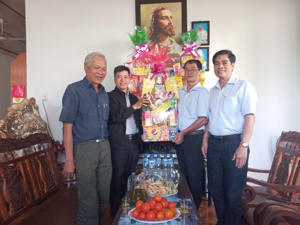 HỘI CHỮ THẬP ĐỎ VIỆT NAM