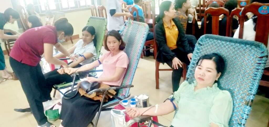 HỘI CHỮ THẬP ĐỎ VIỆT NAM