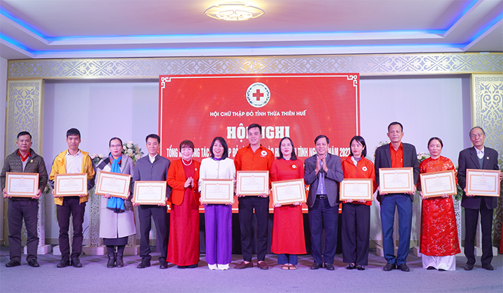 HỘI CHỮ THẬP ĐỎ VIỆT NAM