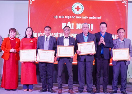 HỘI CHỮ THẬP ĐỎ VIỆT NAM