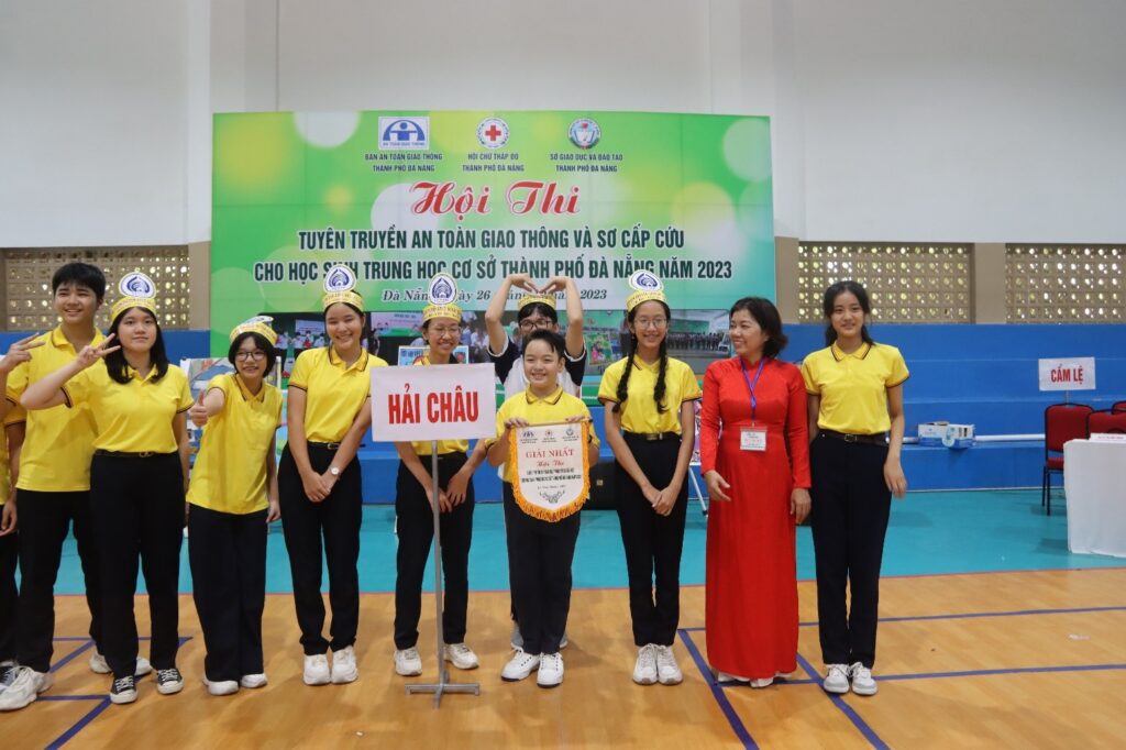 HỘI CHỮ THẬP ĐỎ VIỆT NAM