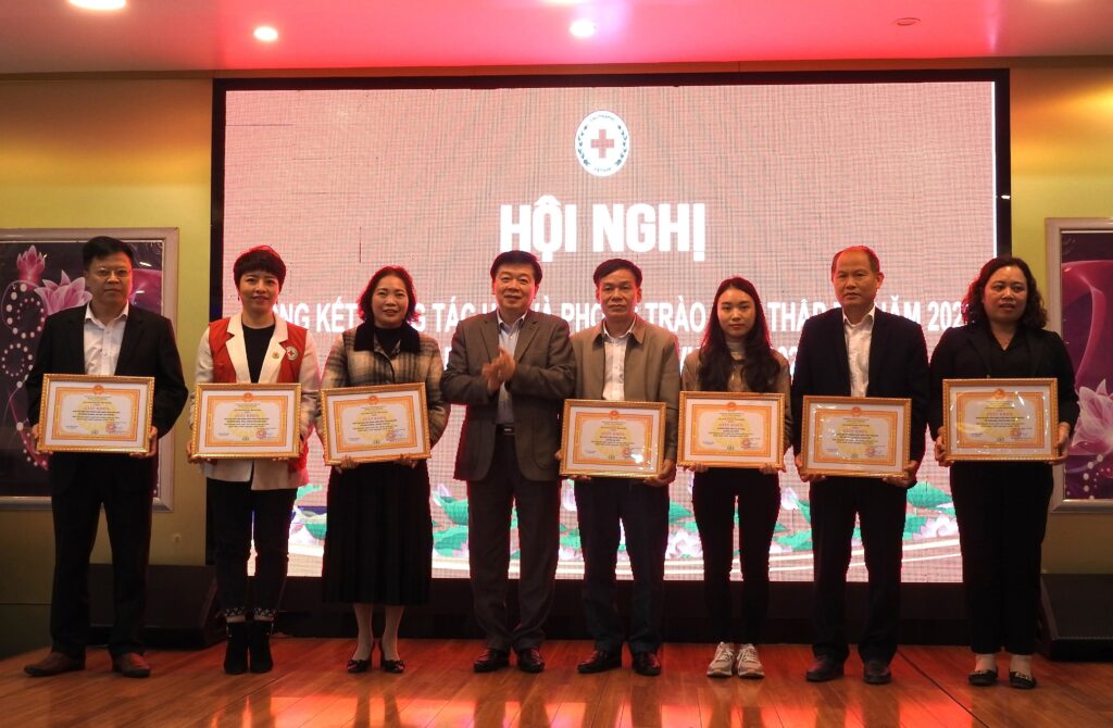 HỘI CHỮ THẬP ĐỎ VIỆT NAM