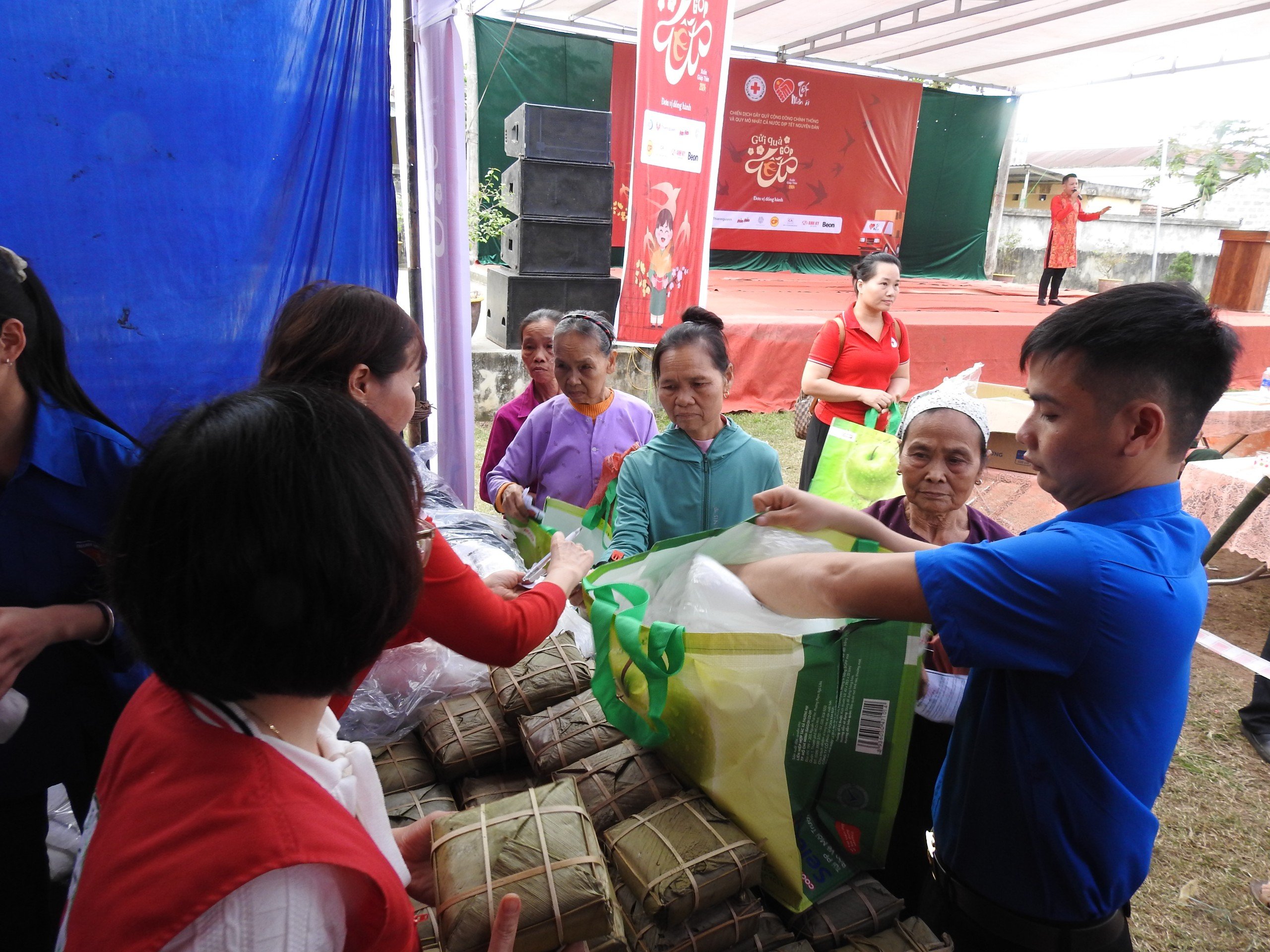 HỘI CHỮ THẬP ĐỎ VIỆT NAM