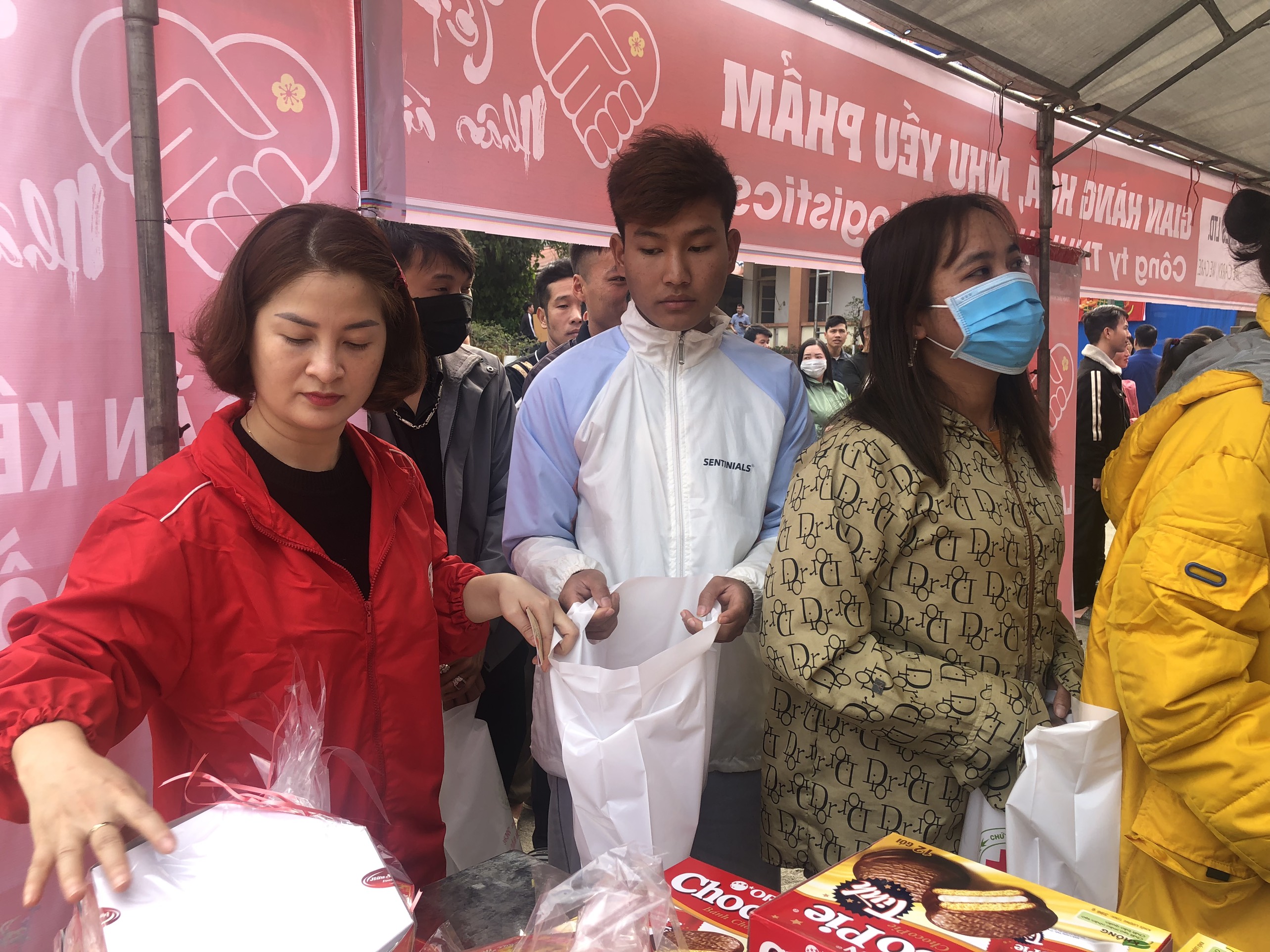 HỘI CHỮ THẬP ĐỎ VIỆT NAM