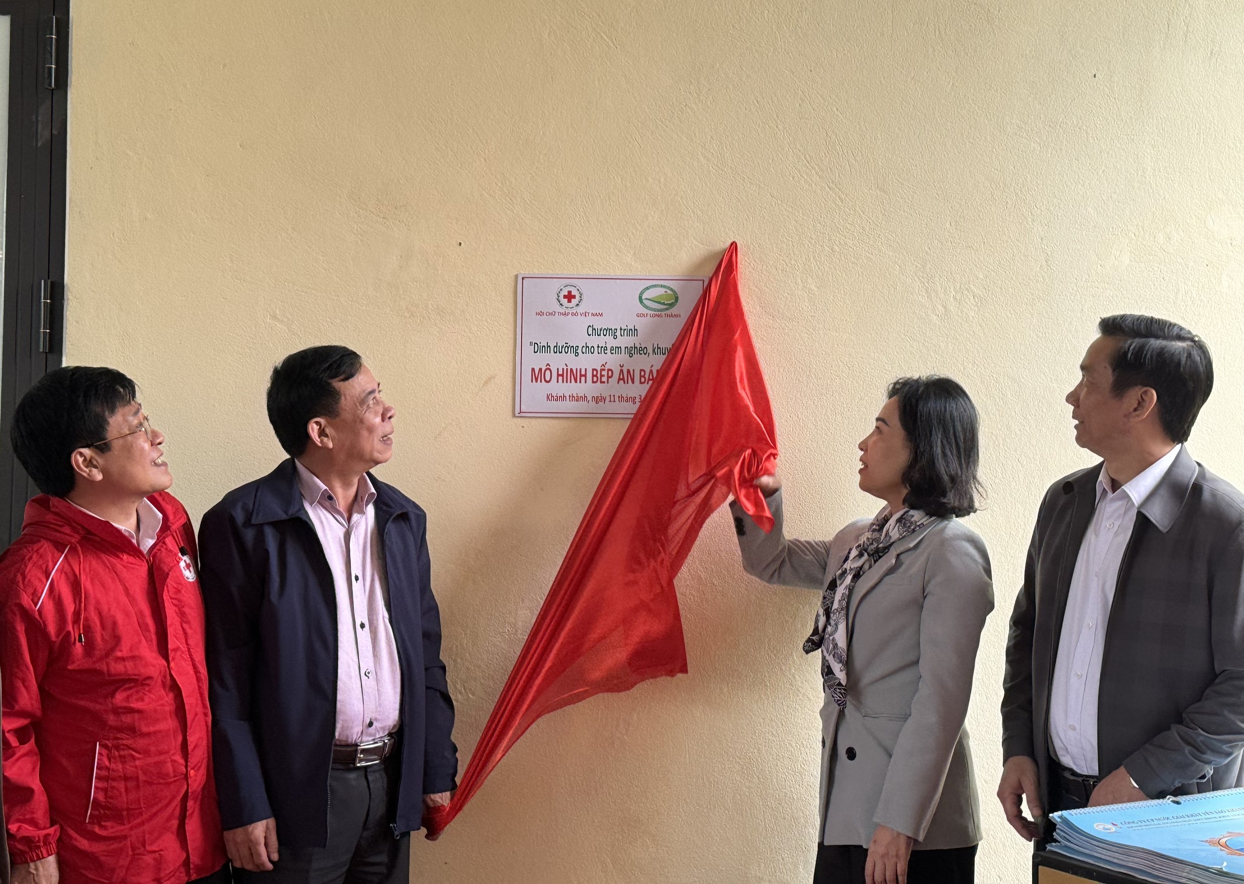 HỘI CHỮ THẬP ĐỎ VIỆT NAM