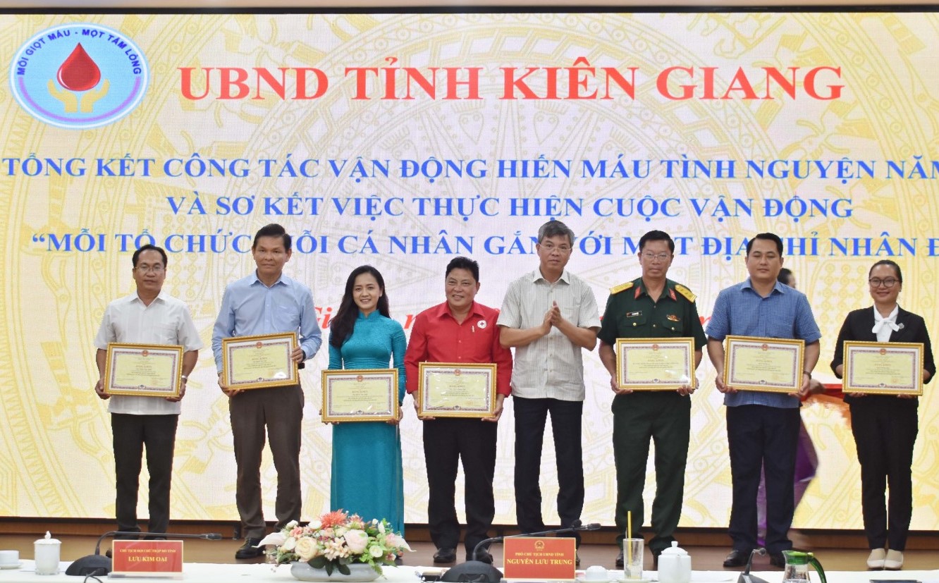 HỘI CHỮ THẬP ĐỎ VIỆT NAM