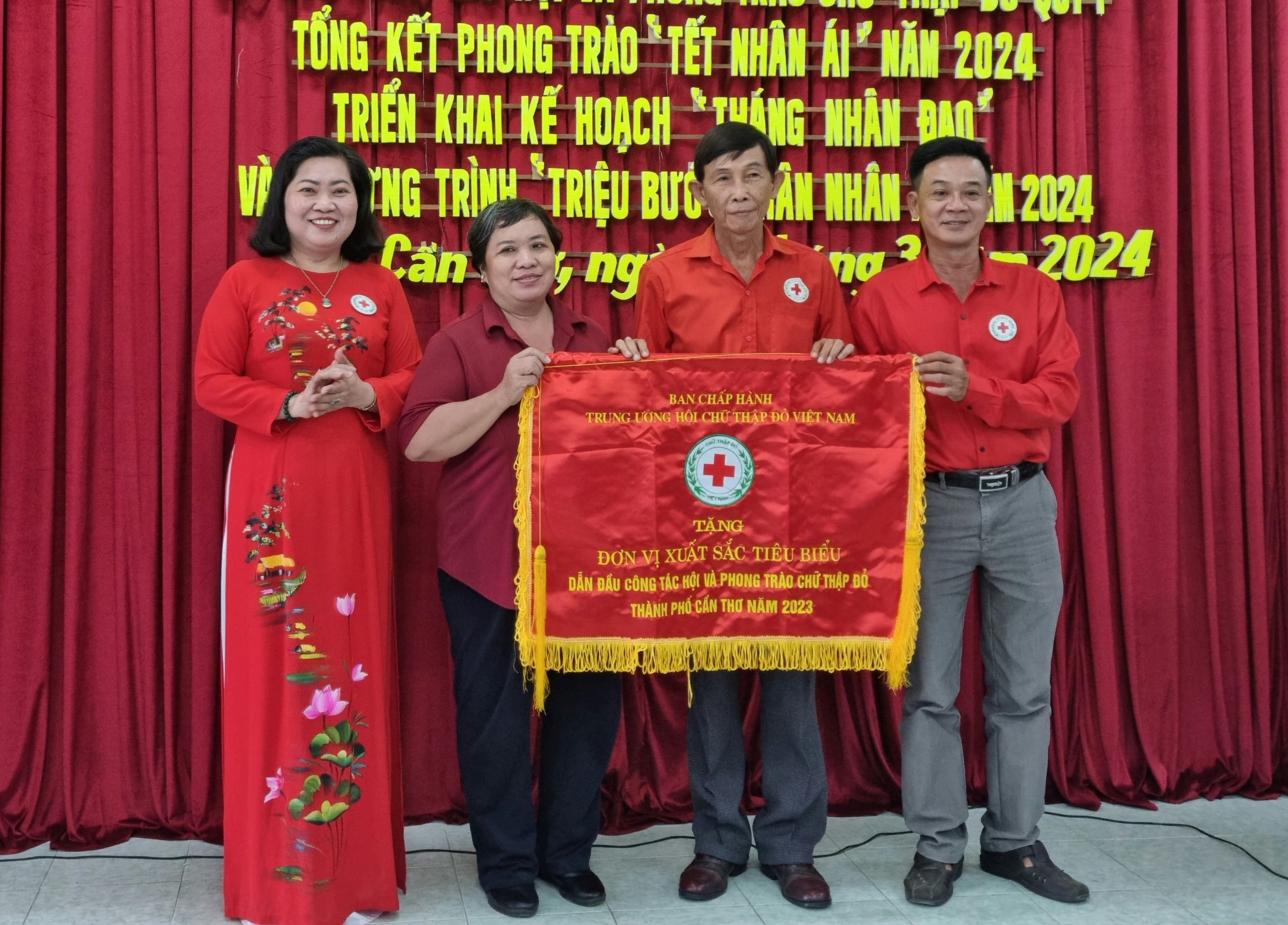 HỘI CHỮ THẬP ĐỎ VIỆT NAM