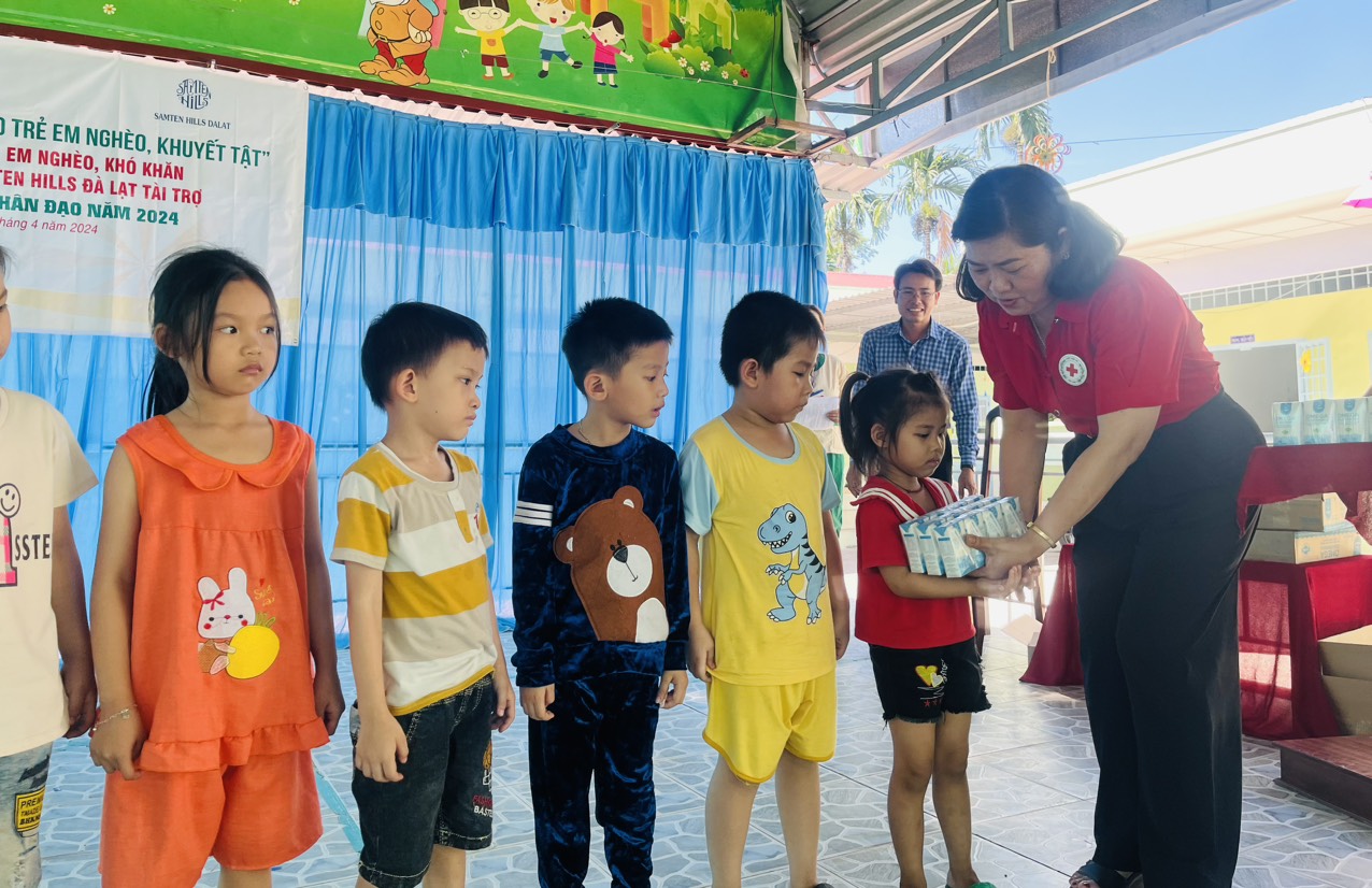 HỘI CHỮ THẬP ĐỎ VIỆT NAM