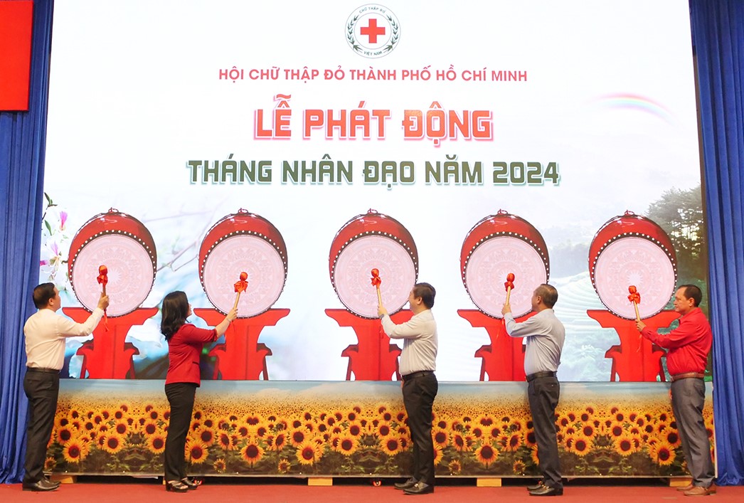 HỘI CHỮ THẬP ĐỎ VIỆT NAM