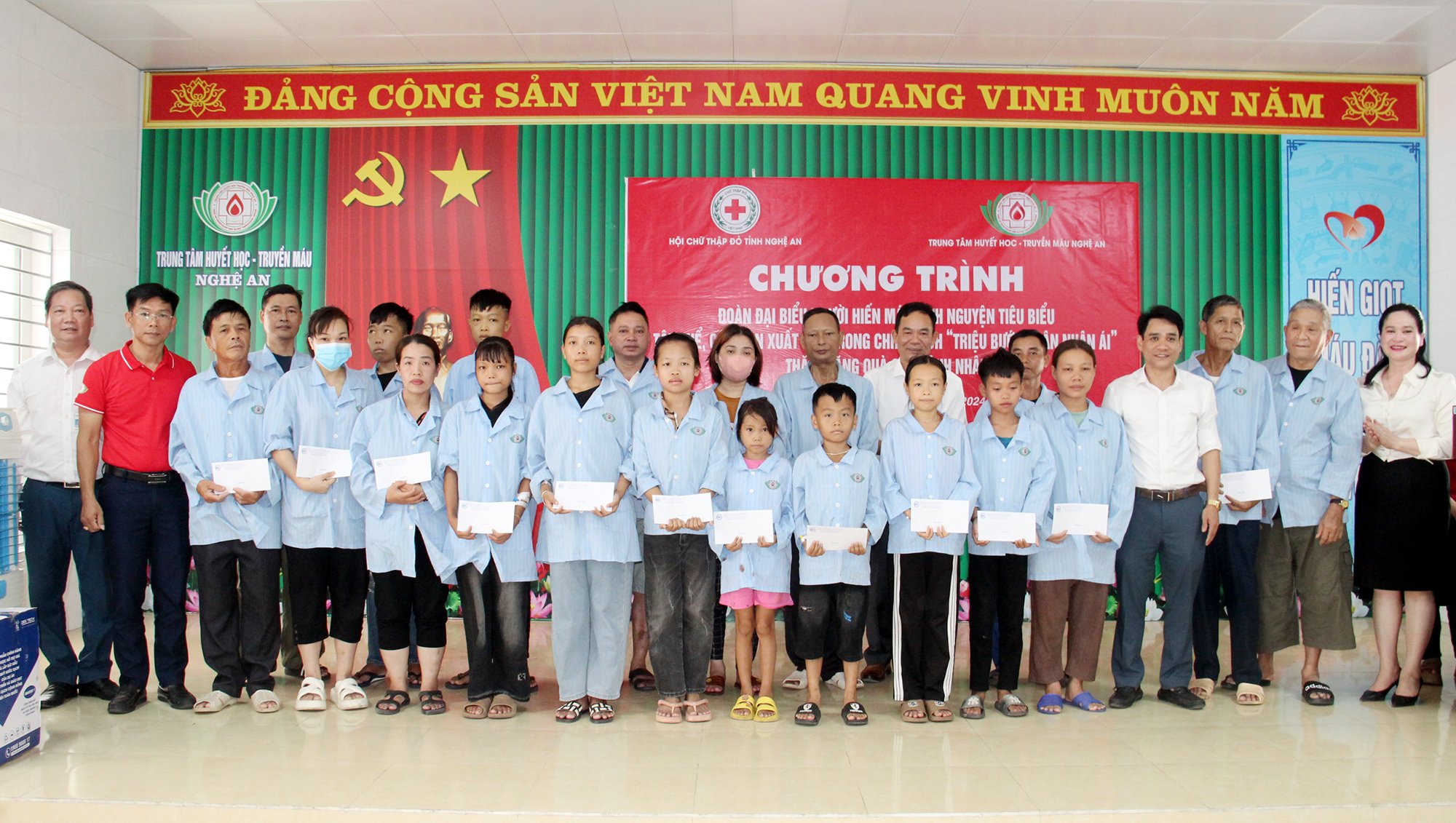 HỘI CHỮ THẬP ĐỎ VIỆT NAM