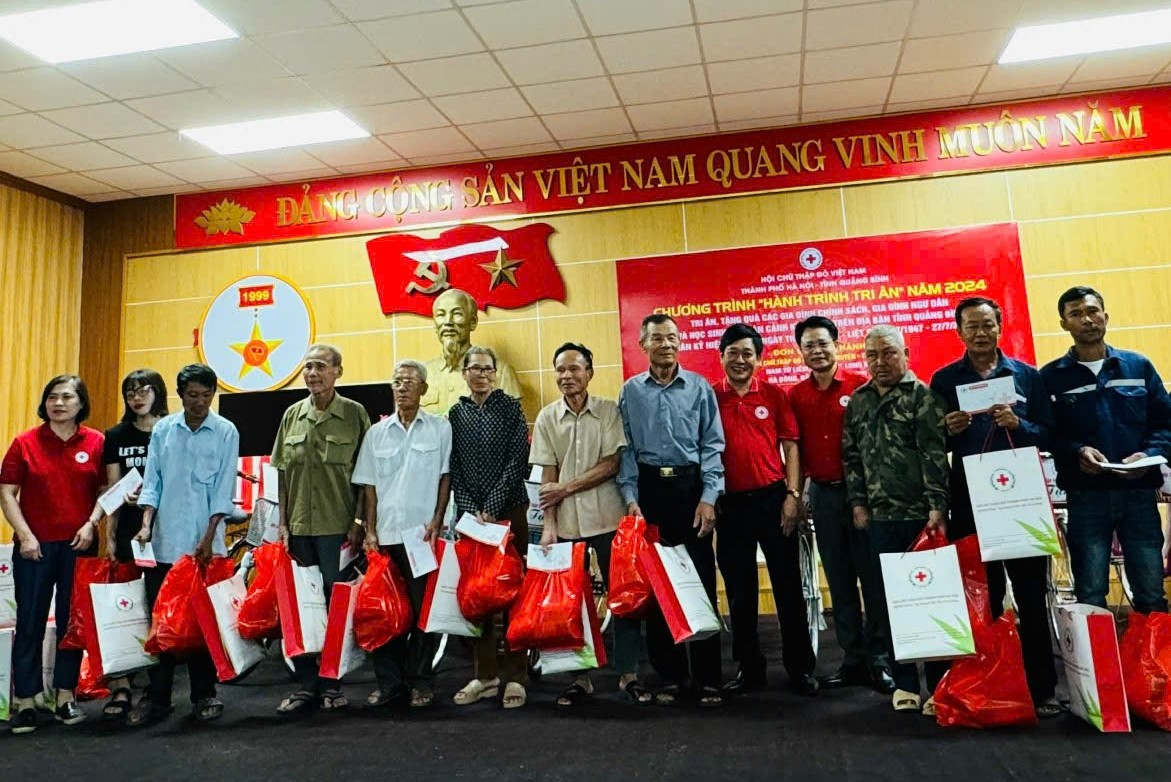 HỘI CHỮ THẬP ĐỎ VIỆT NAM