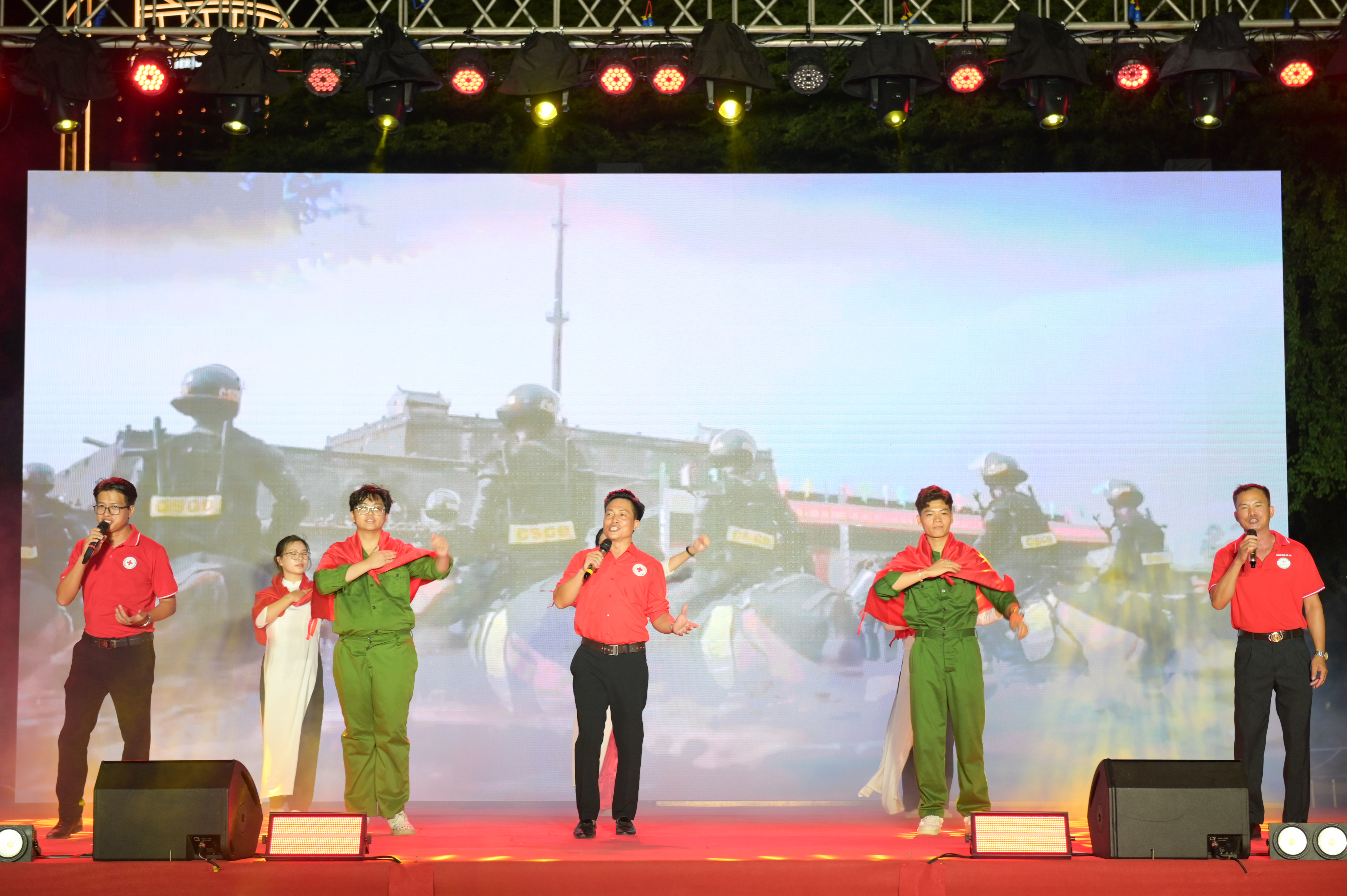 HỘI CHỮ THẬP ĐỎ VIỆT NAM