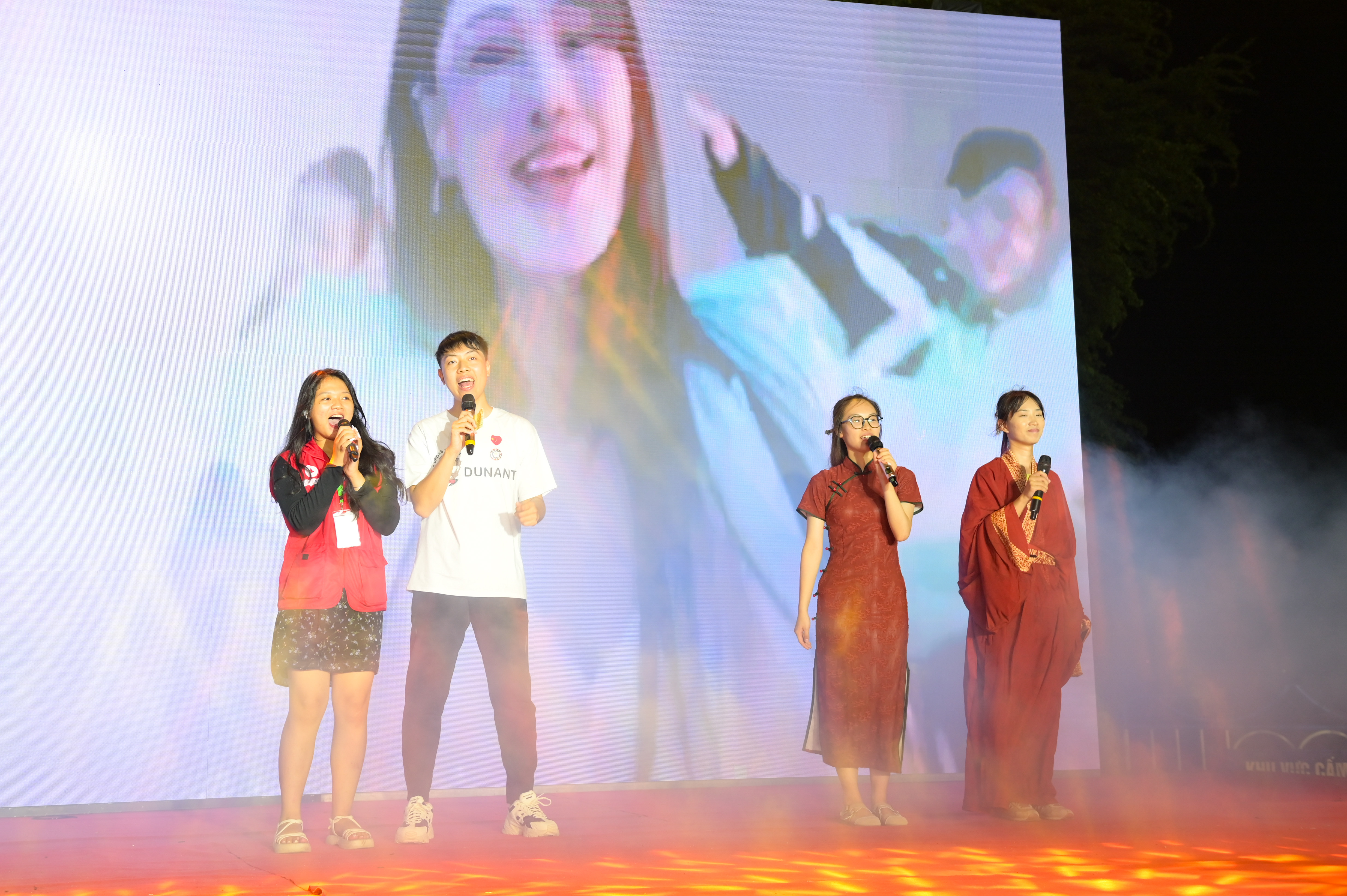 HỘI CHỮ THẬP ĐỎ VIỆT NAM