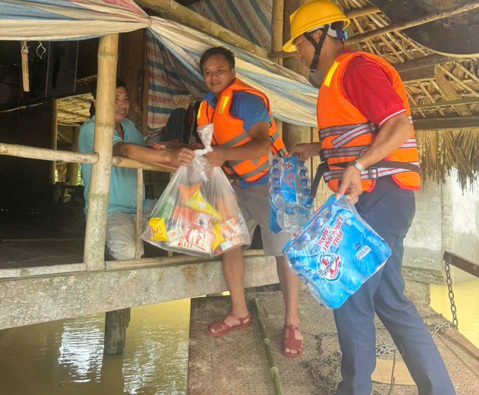 HỘI CHỮ THẬP ĐỎ VIỆT NAM