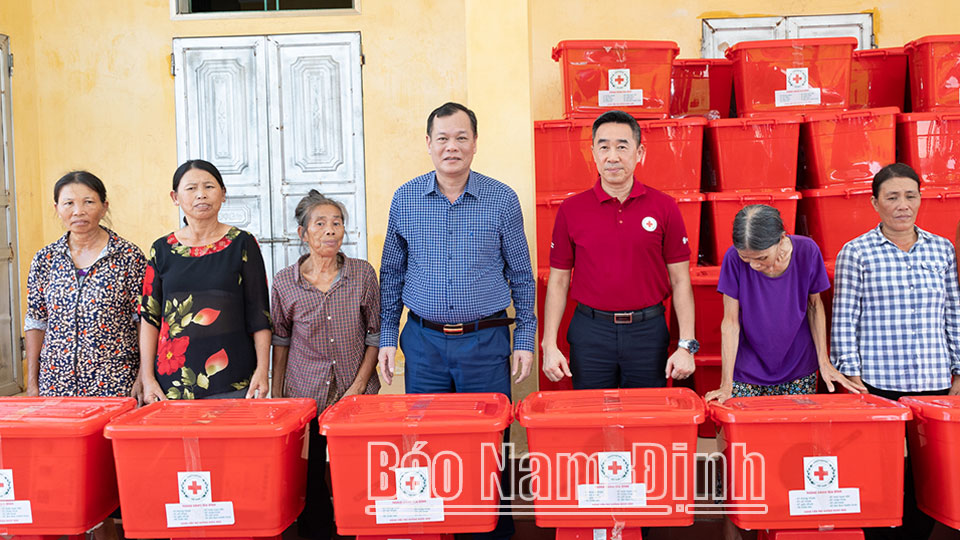 HỘI CHỮ THẬP ĐỎ VIỆT NAM