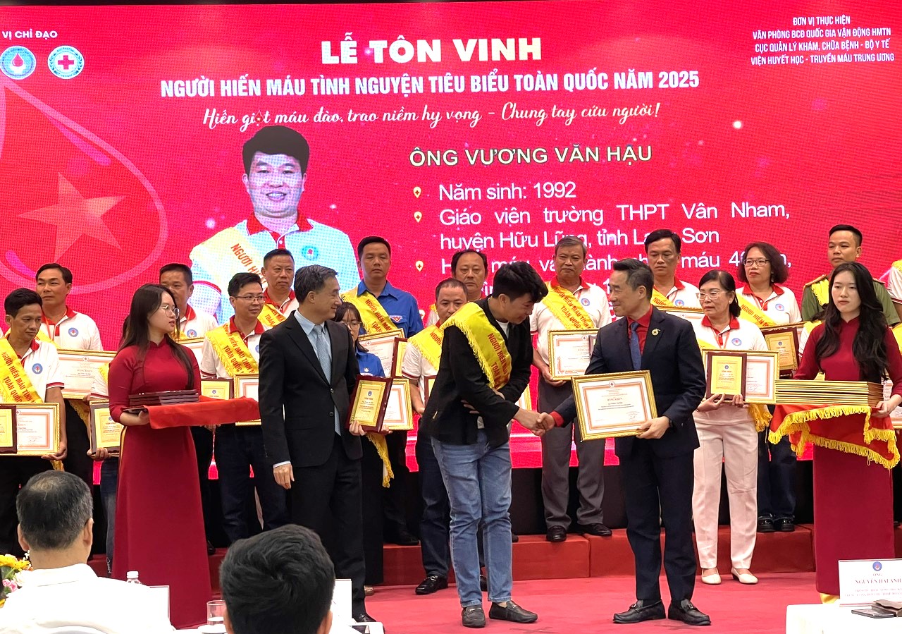 HỘI CHỮ THẬP ĐỎ VIỆT NAM