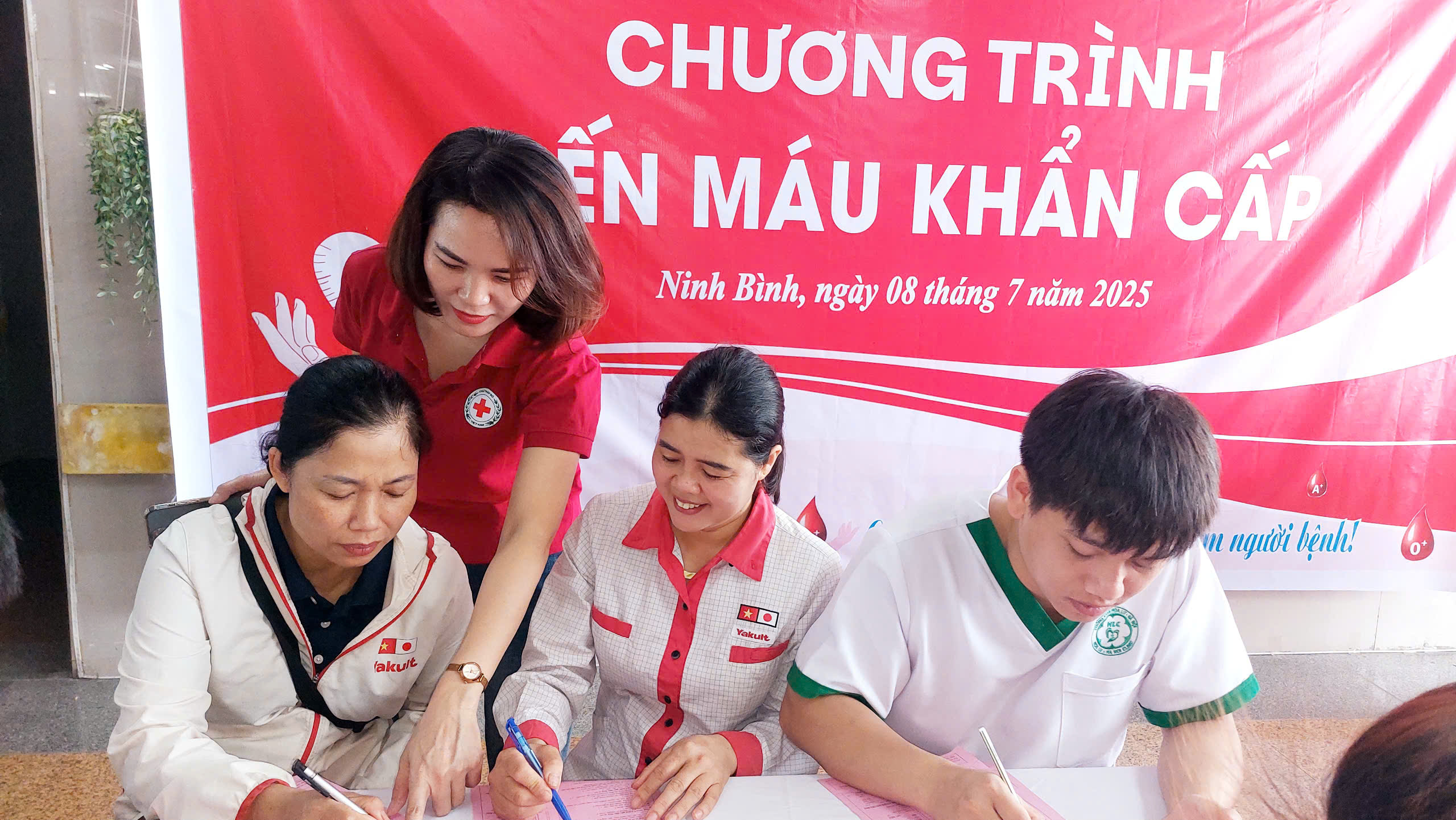 HỘI CHỮ THẬP ĐỎ VIỆT NAM