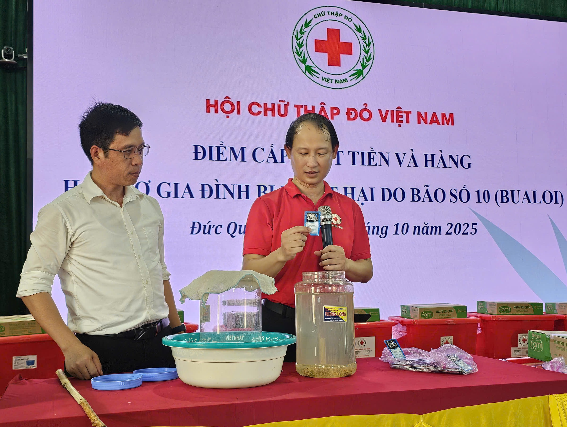 HỘI CHỮ THẬP ĐỎ VIỆT NAM