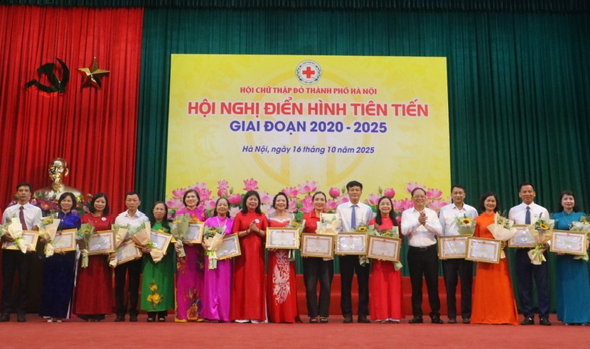 HỘI CHỮ THẬP ĐỎ VIỆT NAM