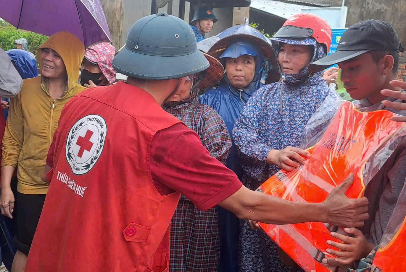 HỘI CHỮ THẬP ĐỎ VIỆT NAM