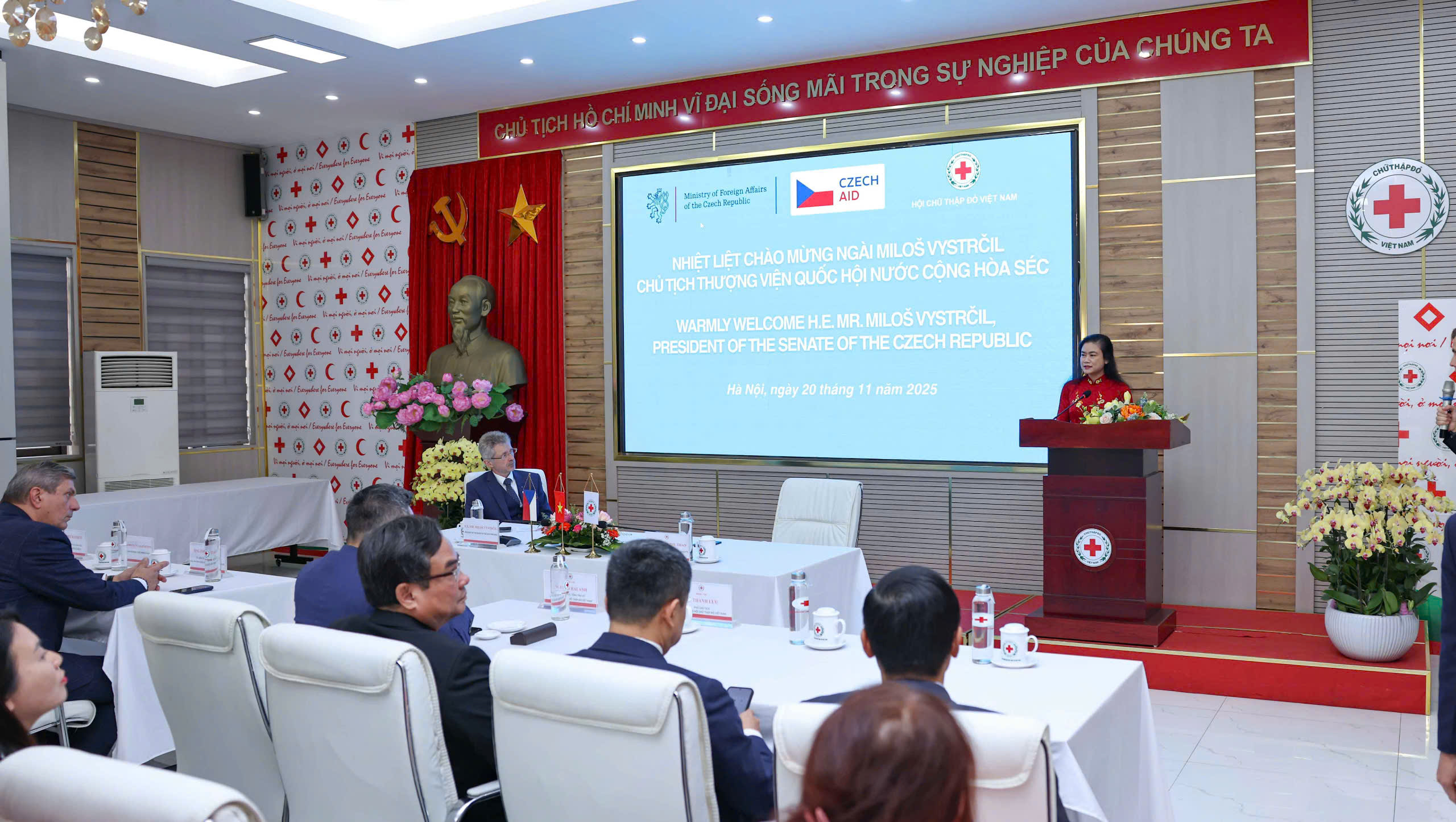 HỘI CHỮ THẬP ĐỎ VIỆT NAM