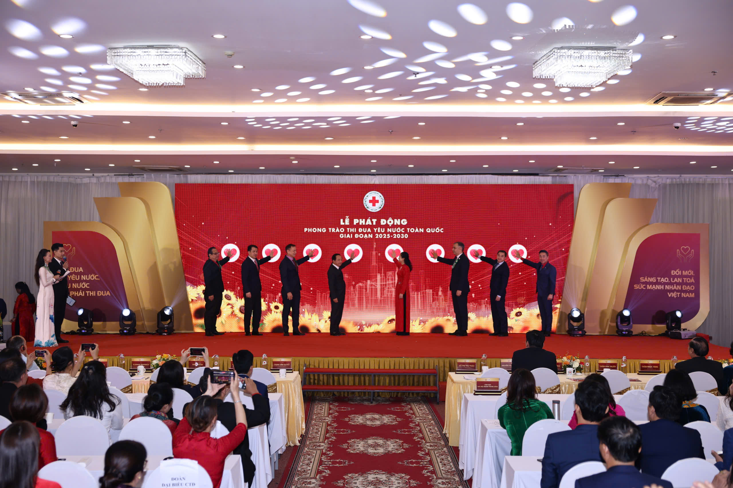 HỘI CHỮ THẬP ĐỎ VIỆT NAM