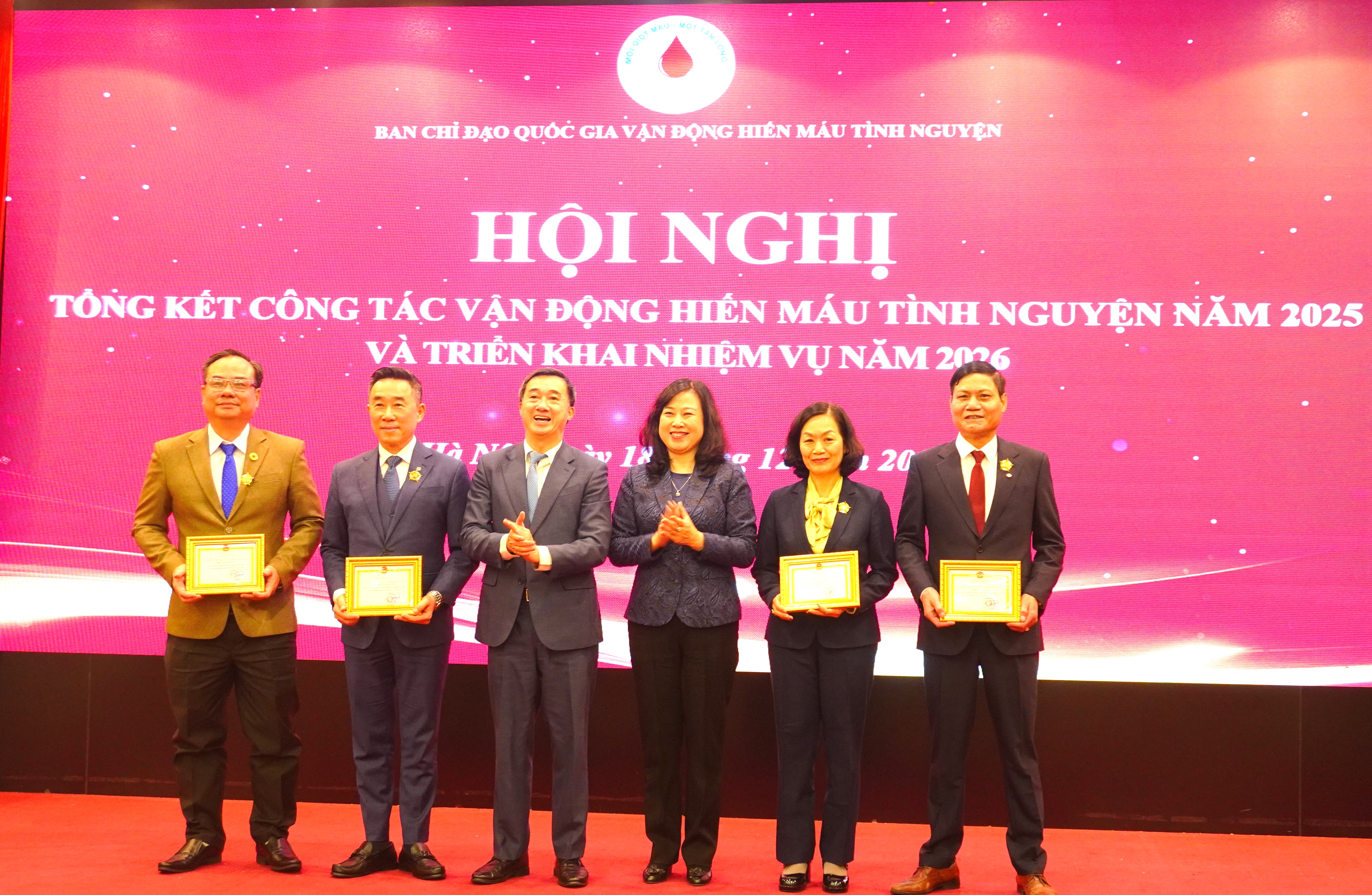 HỘI CHỮ THẬP ĐỎ VIỆT NAM