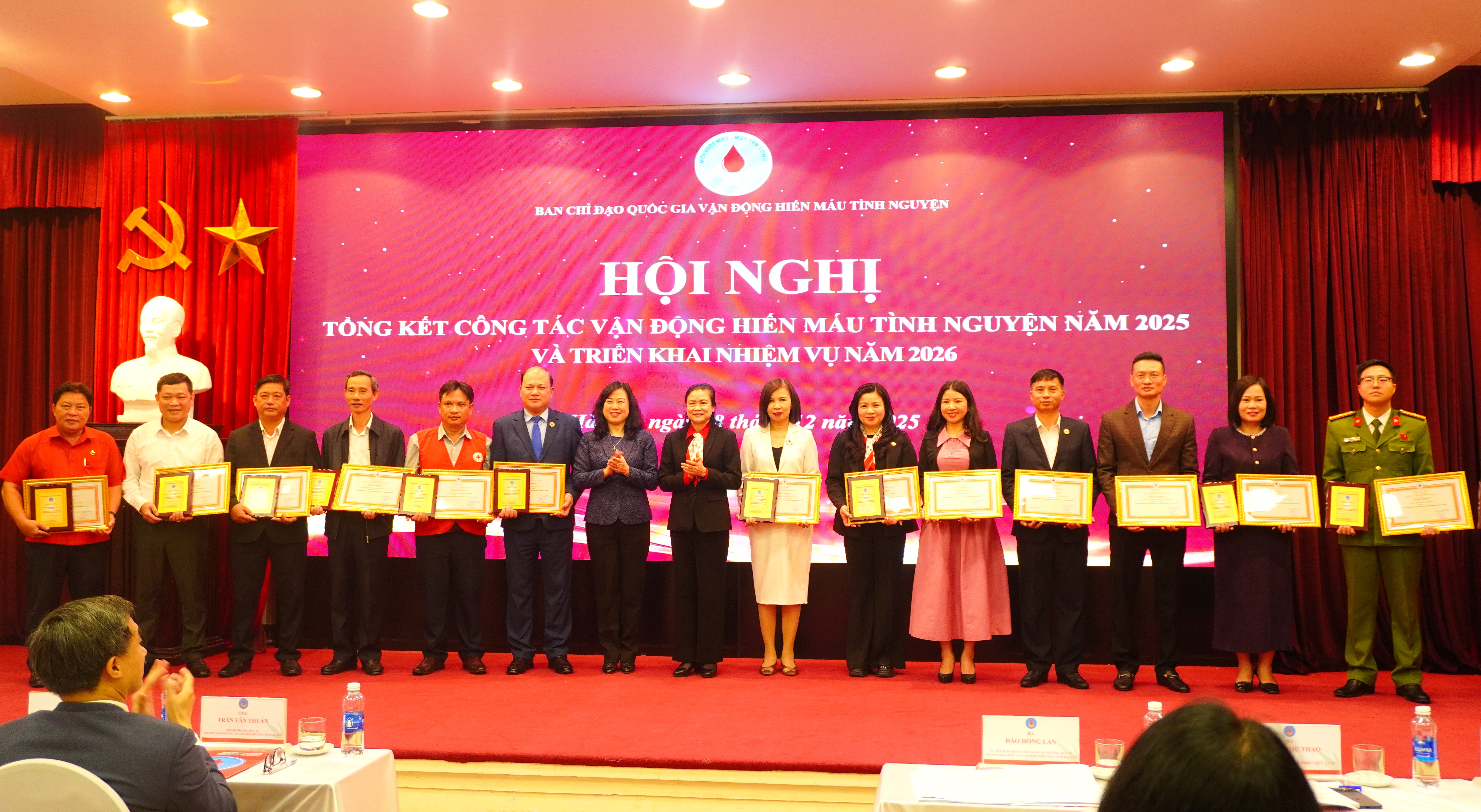 HỘI CHỮ THẬP ĐỎ VIỆT NAM