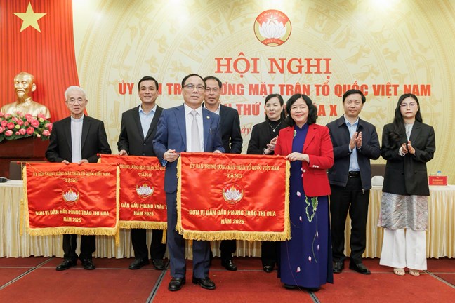 HỘI CHỮ THẬP ĐỎ VIỆT NAM
