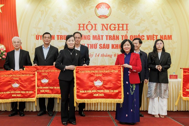 HỘI CHỮ THẬP ĐỎ VIỆT NAM