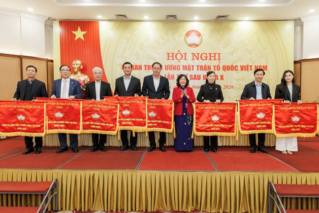 HỘI CHỮ THẬP ĐỎ VIỆT NAM