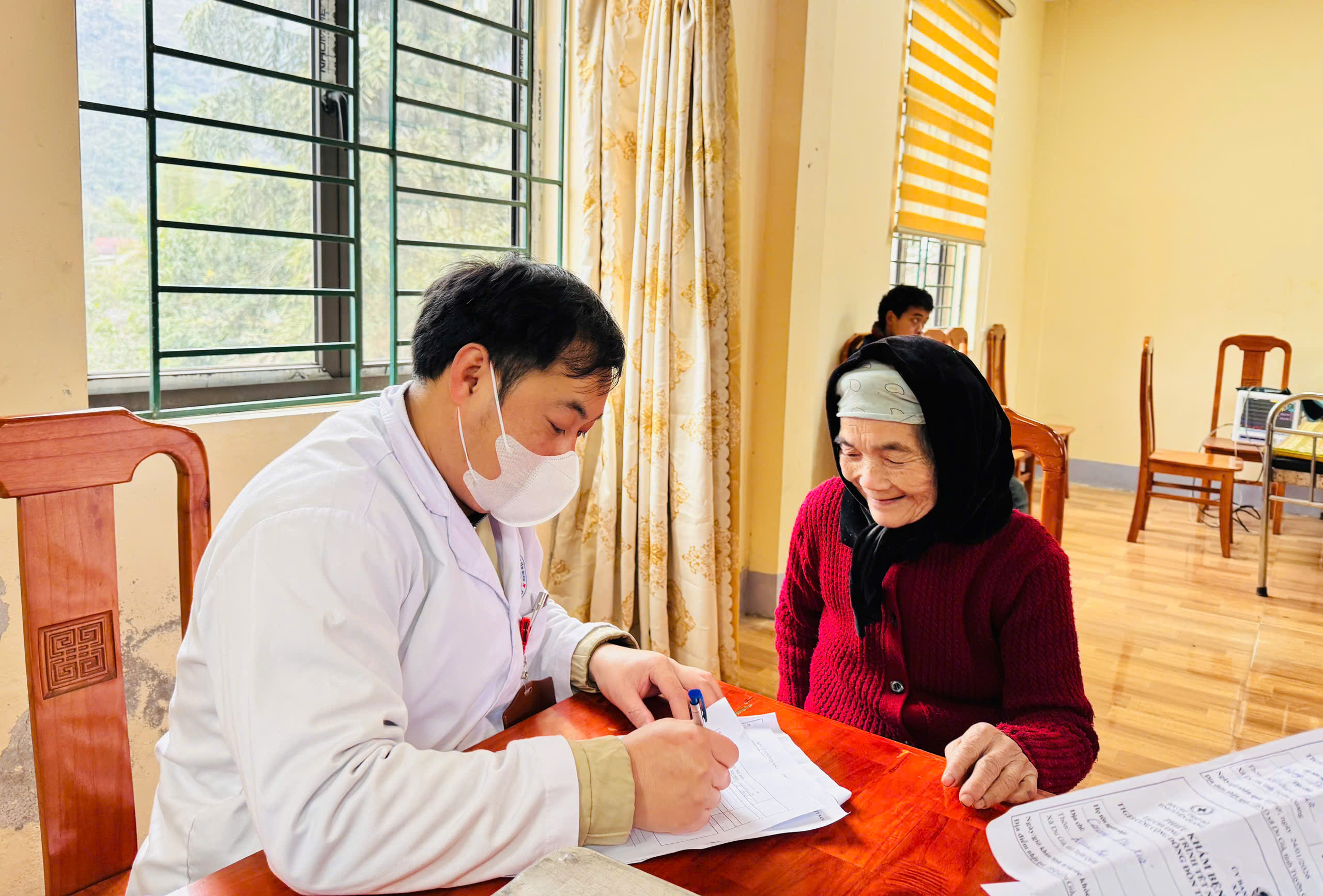 HỘI CHỮ THẬP ĐỎ VIỆT NAM