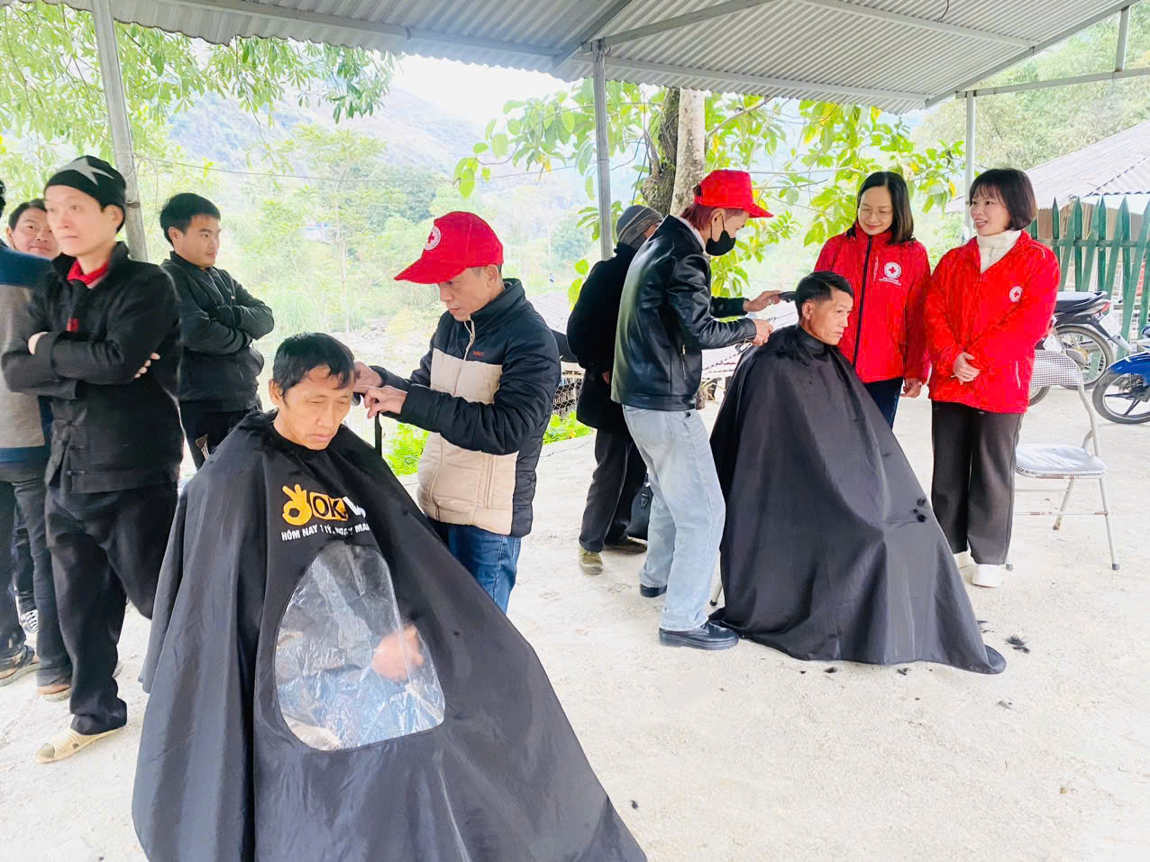 HỘI CHỮ THẬP ĐỎ VIỆT NAM