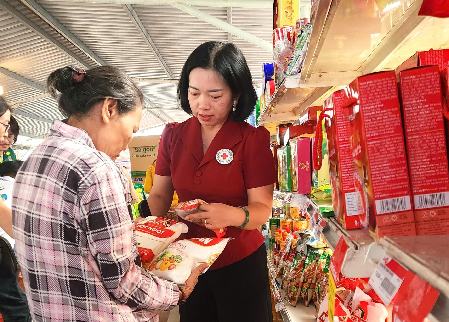 HỘI CHỮ THẬP ĐỎ VIỆT NAM