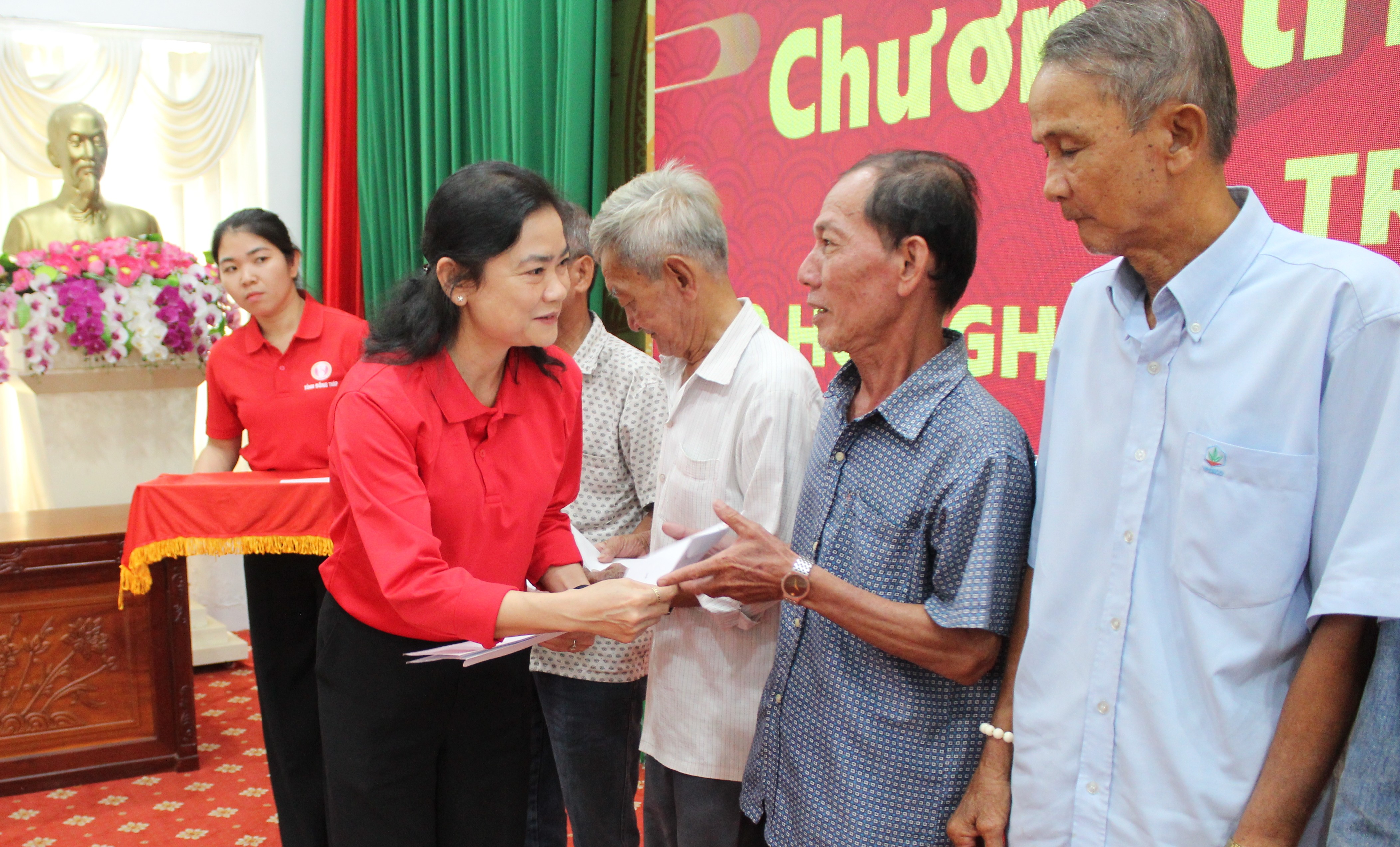 HỘI CHỮ THẬP ĐỎ VIỆT NAM