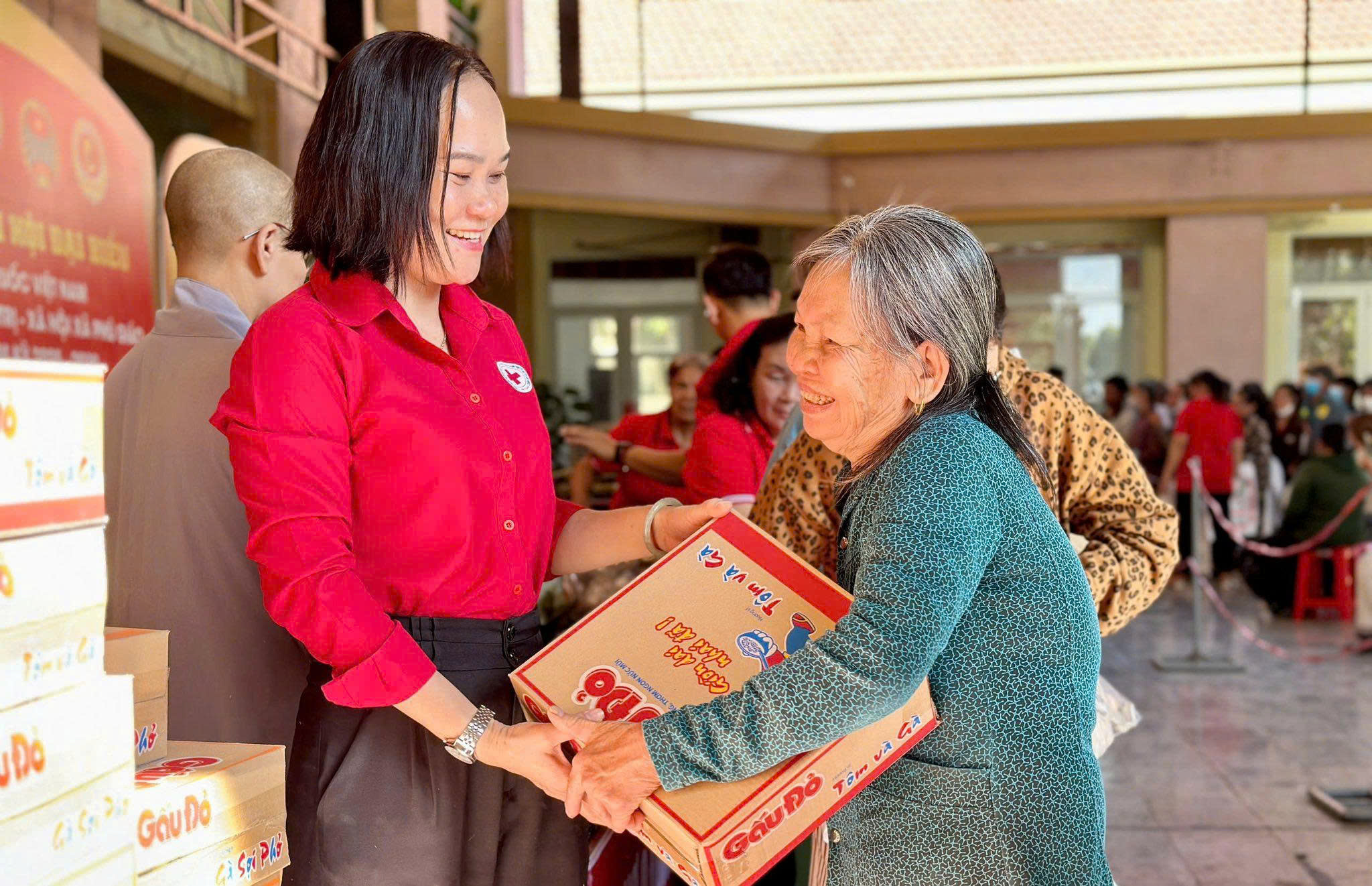 HỘI CHỮ THẬP ĐỎ VIỆT NAM
