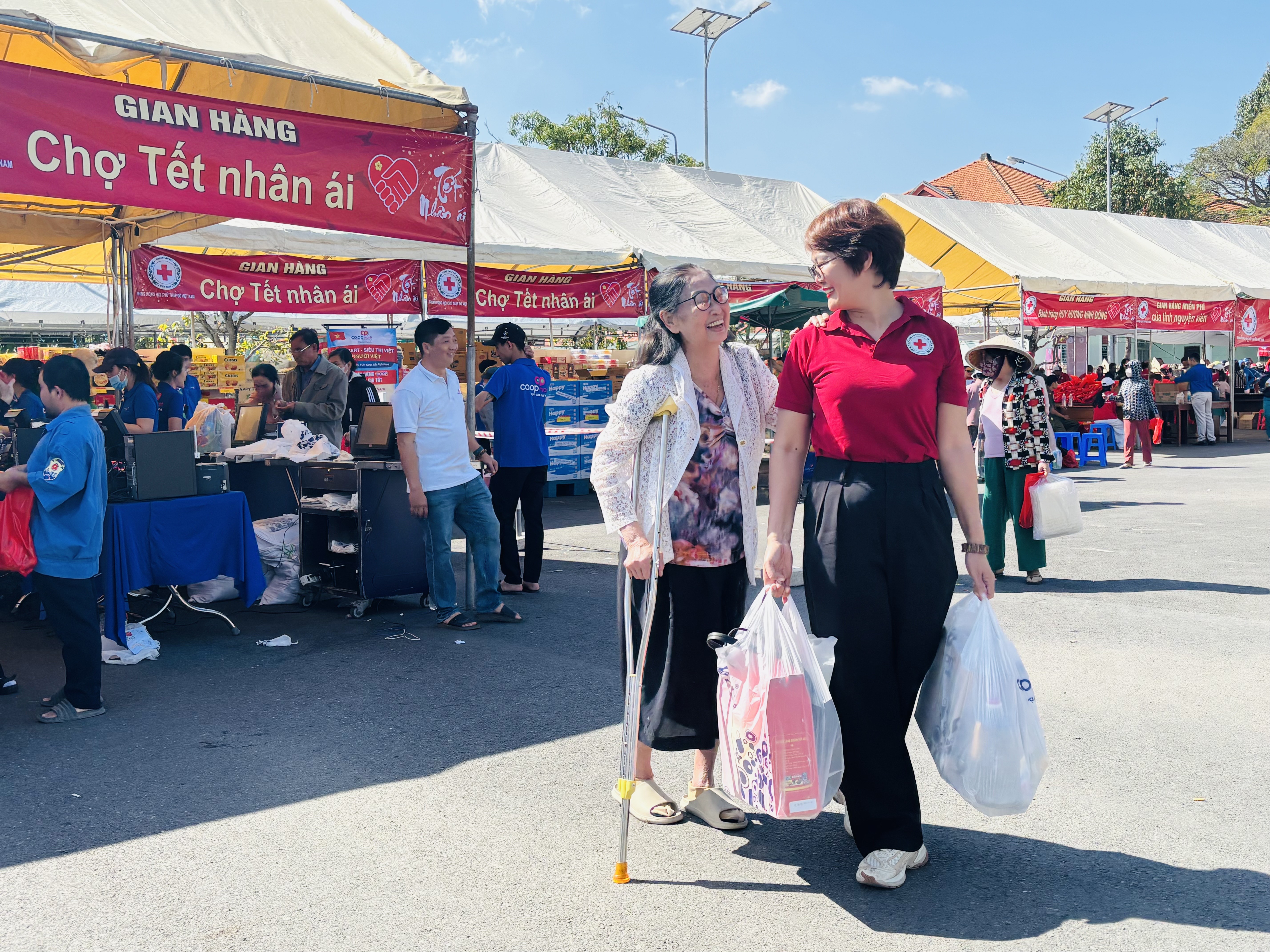 HỘI CHỮ THẬP ĐỎ VIỆT NAM