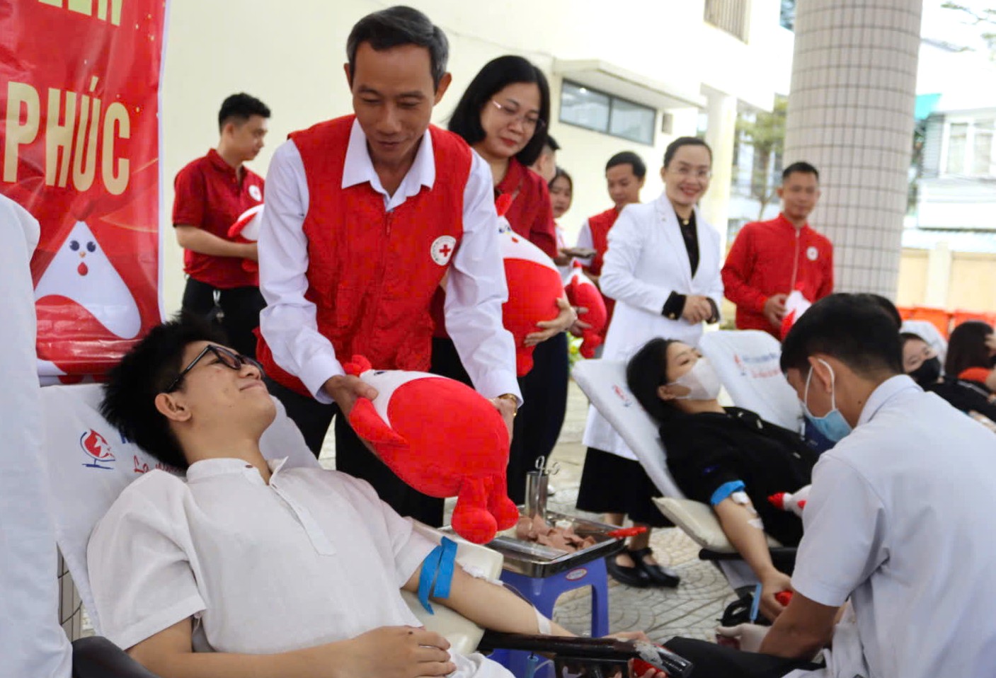 HỘI CHỮ THẬP ĐỎ VIỆT NAM