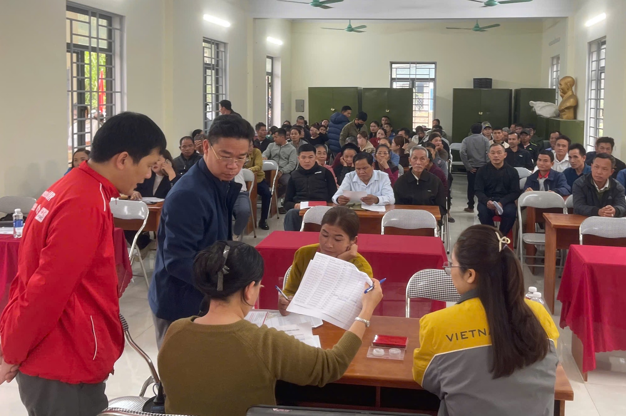 HỘI CHỮ THẬP ĐỎ VIỆT NAM