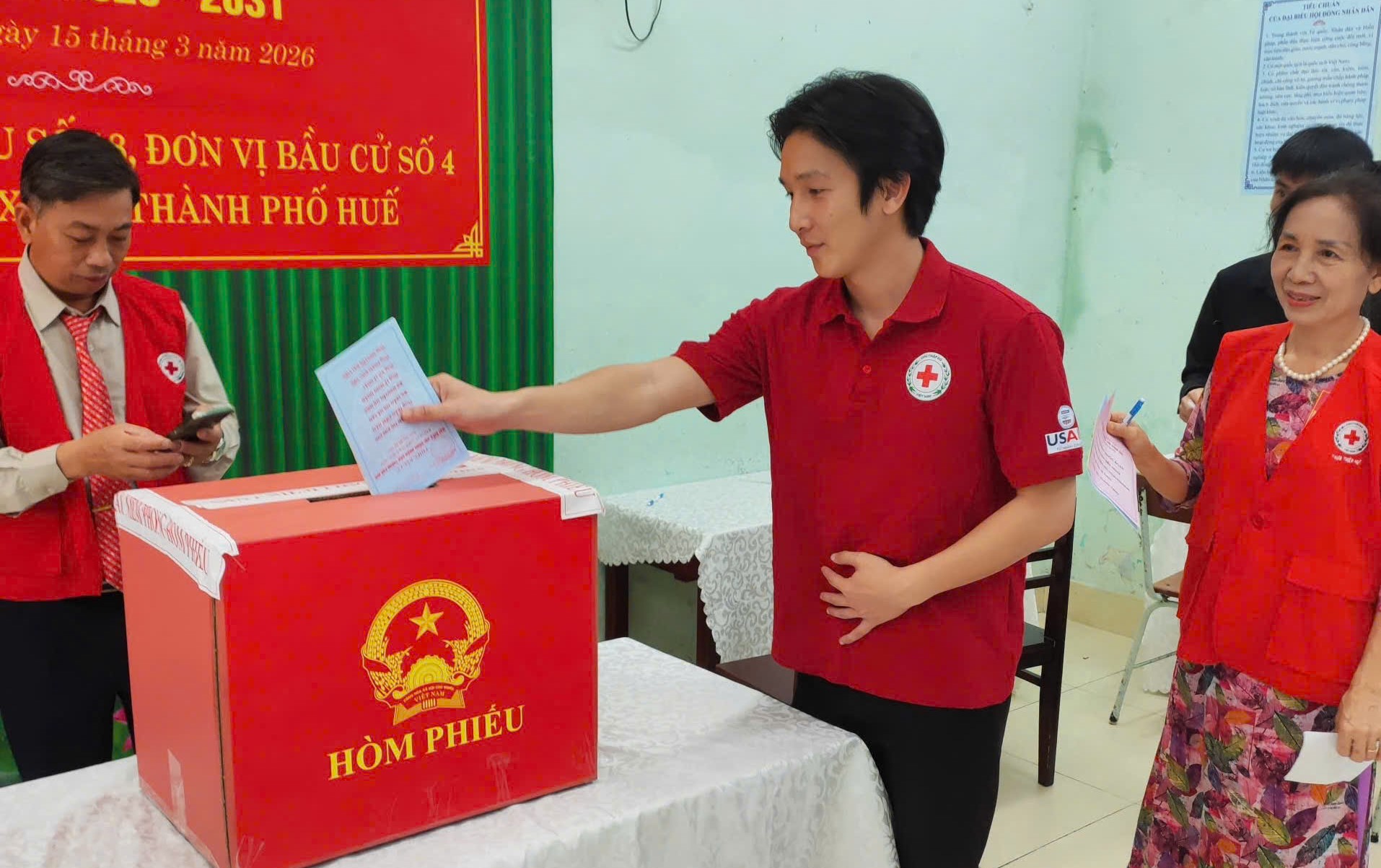 HỘI CHỮ THẬP ĐỎ VIỆT NAM